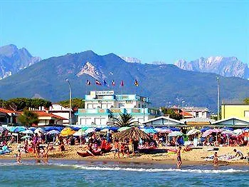 ***  Hotel Eco Del Mare Marina di Massa Italy