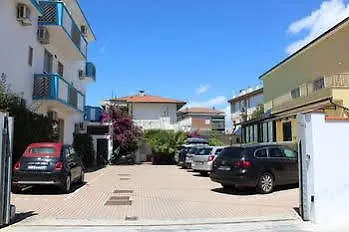 Hotel Eco Del Mare Marina di Massa 3*,