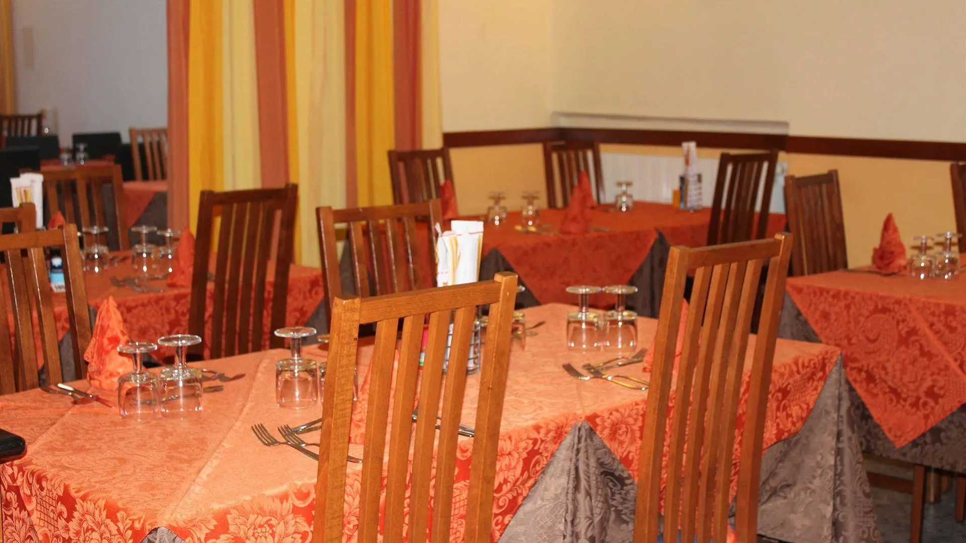 Hotel Eco Del Mare Marina di Massa 3*,
